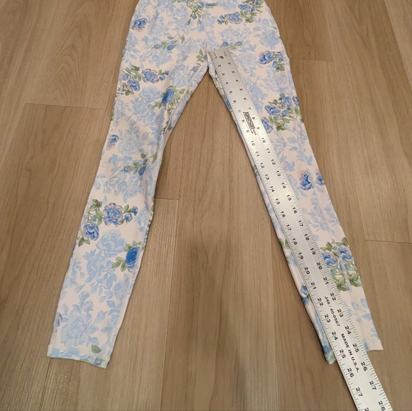 Love Shack Fancy Blue Floral Leggings Size M - Picture 3 of 7